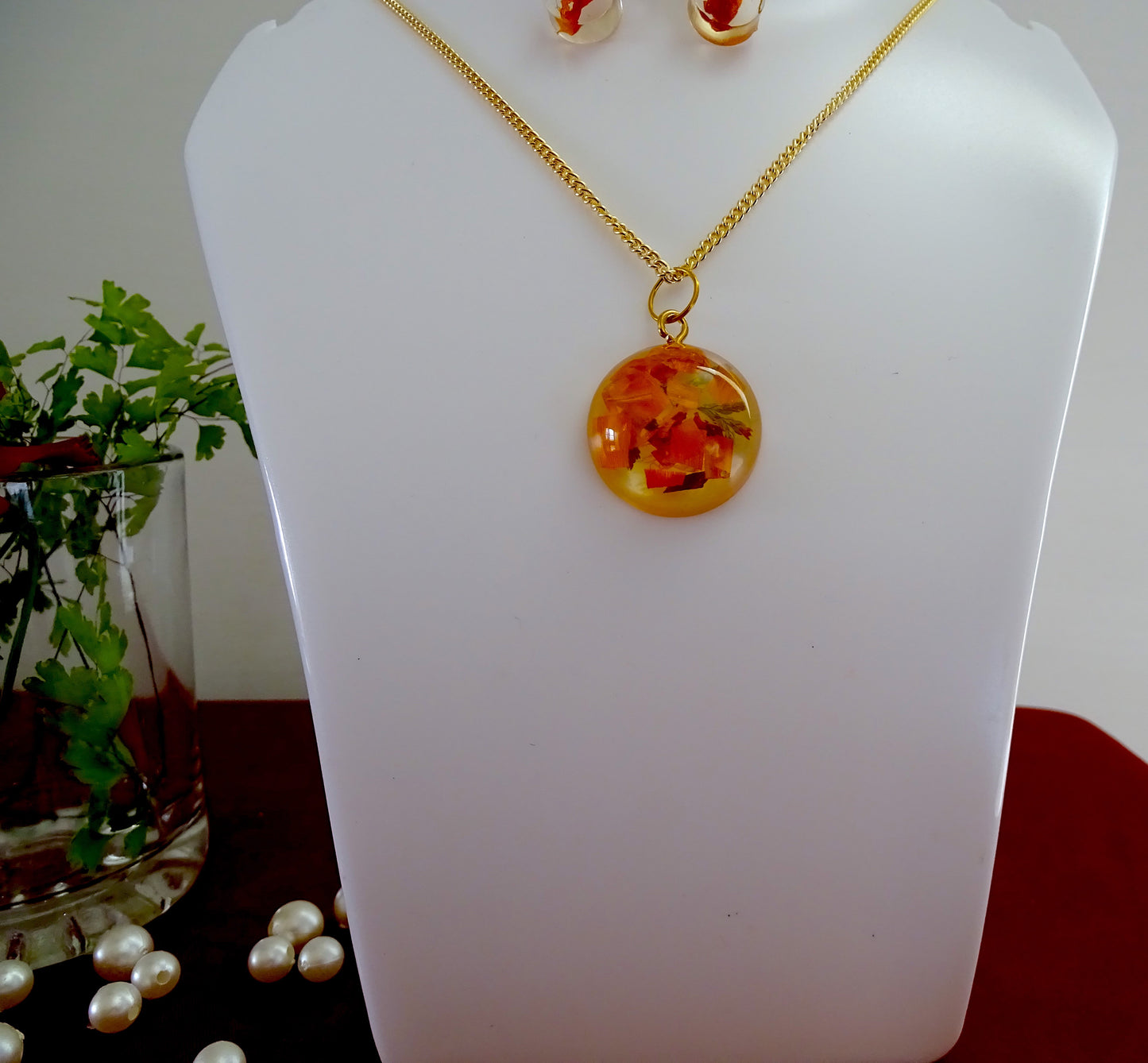 Pendant set with 'Bird of Paradise' flower chips