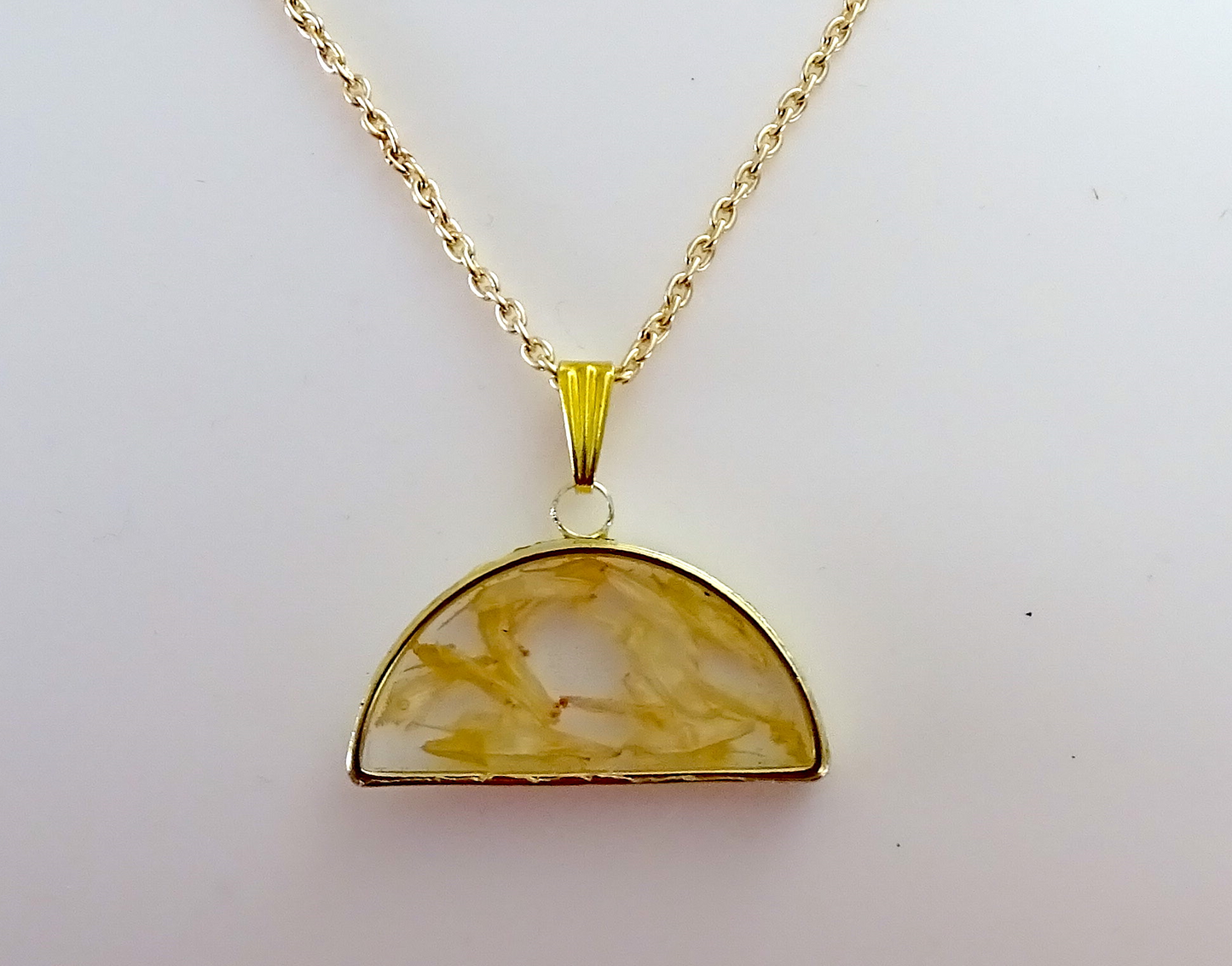 Pendant with preserved Yellow flowers