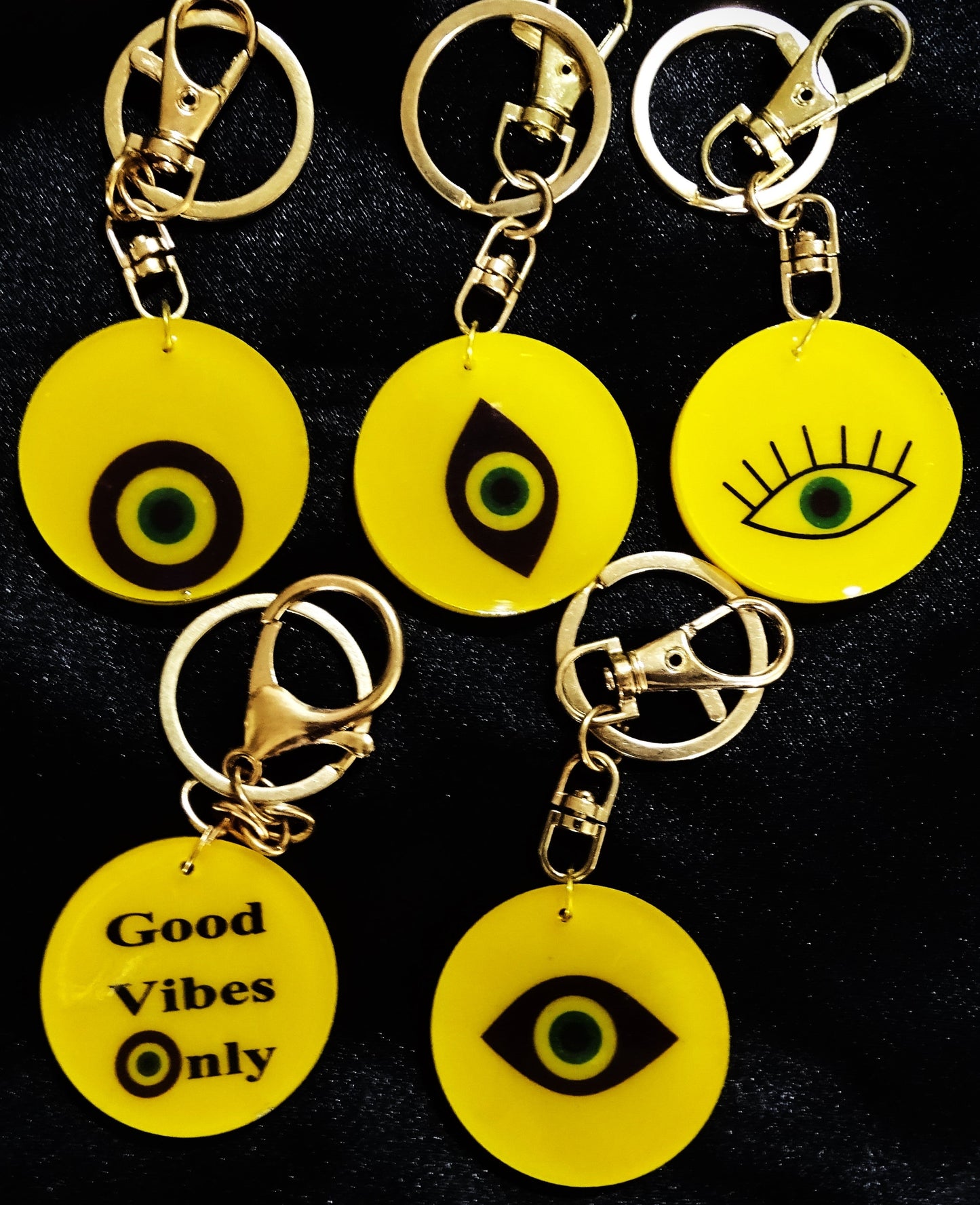 Key Chains with "Good Vibes"